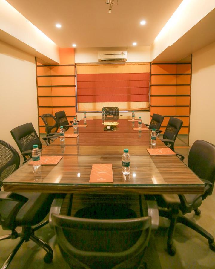 The Gold Haven Hotel Pune Exterior foto
