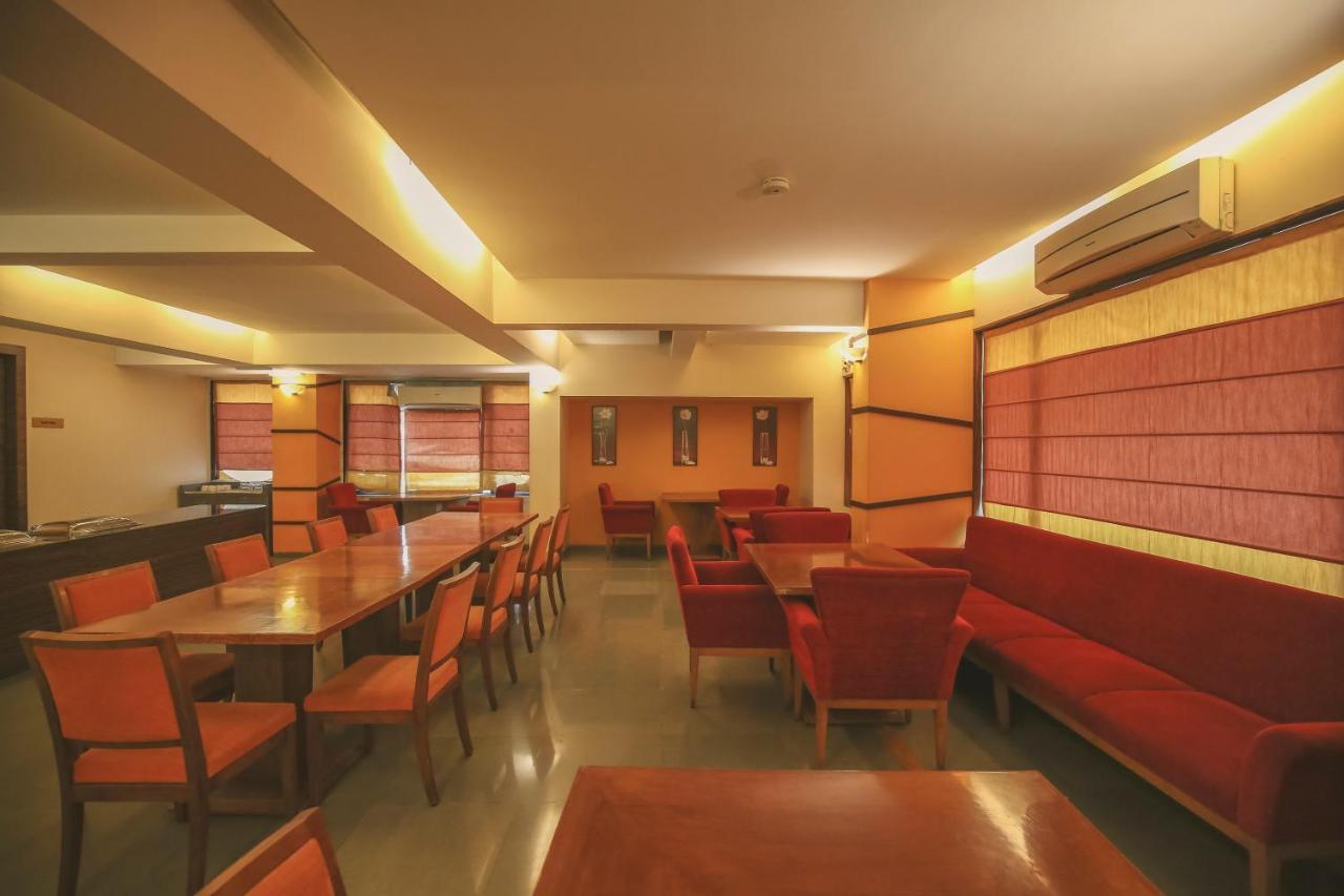 The Gold Haven Hotel Pune Exterior foto